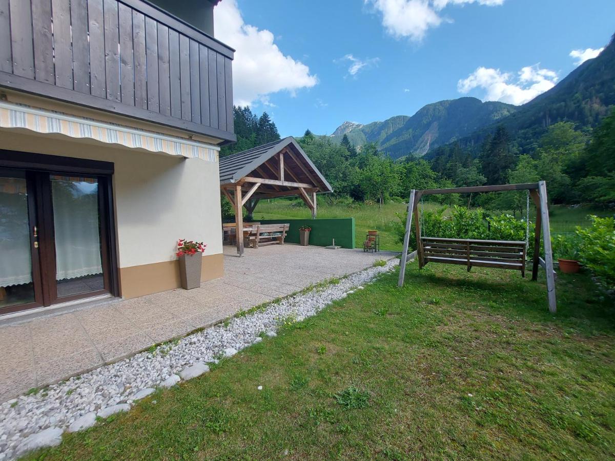 Apartmaji Katrc Soča エクステリア 写真